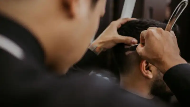 На стрижки и маникюр казахстанцы потратили более 28 млрд тенге за год