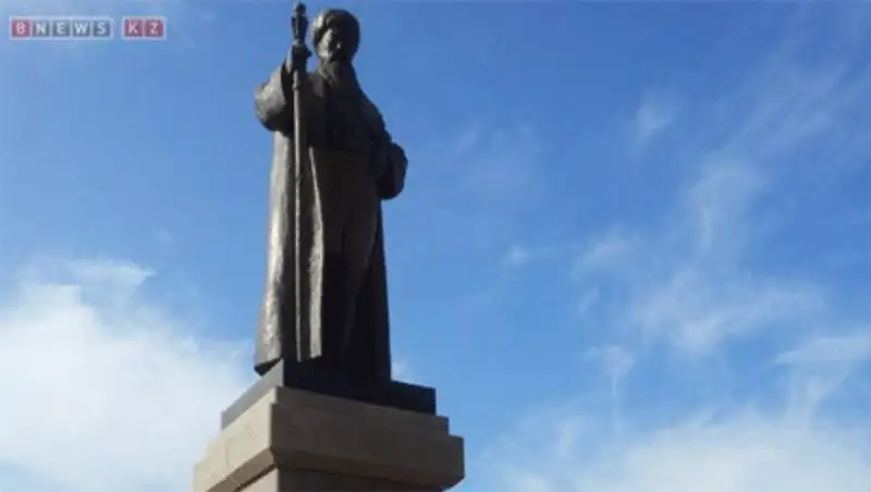 В Жамбылской области широко прошли празднования 350-летнего юбилея Толе би (фото)