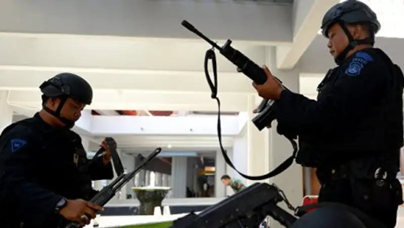 Полиция Индонезии задержала четырех человек по подозрению в госизмене