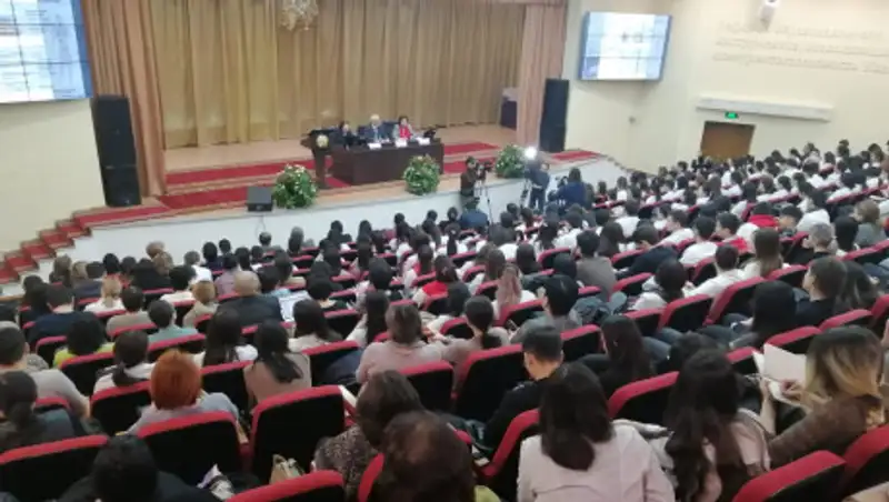 Если верить, мы уже должны быть мертвыми - профессор про дезинформацию о коронавирусе