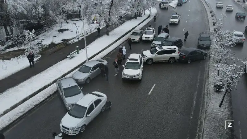 Около 30 ДТП в Алматы – полиция обратилась к водителям