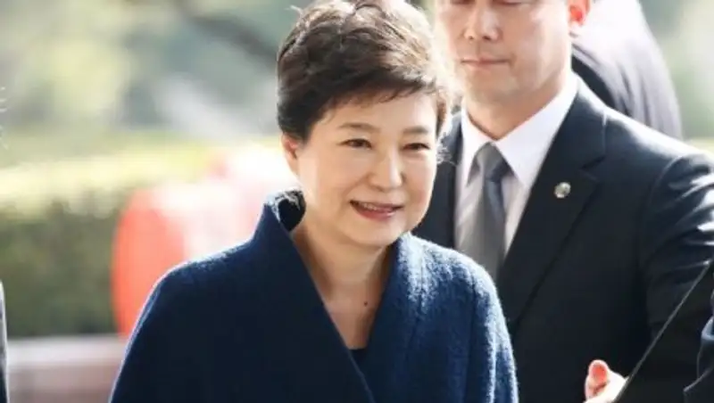 Экс-президенту Южной Кореи предъявлены обвинения в коррупции