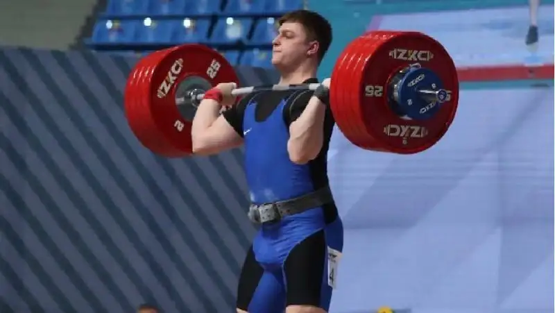 Казахстанский тяжелоатлет был в шаге от медали на ЧМ