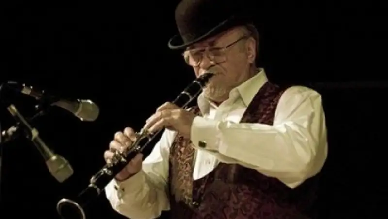 Скончался джазовый кларнетист Акер Билк