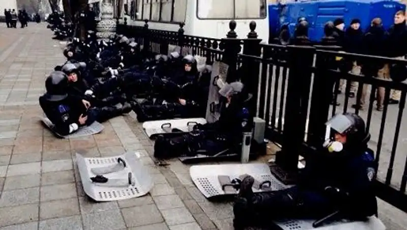 Глава МВД Украины расформировал «Беркут»