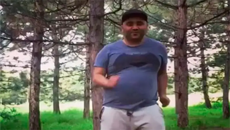 Когда перетанцевал Шакиру: в Сети появилось видео зажигательного мужского танца