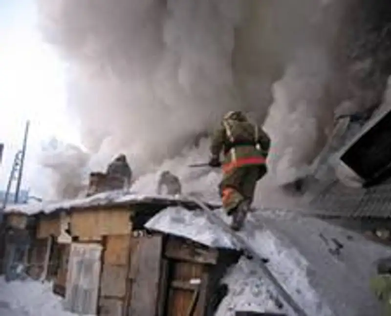В Казахстане в результате пожаров в частных домах погибли два человека, фото - Новости Zakon.kz от 16.12.2011 18:00