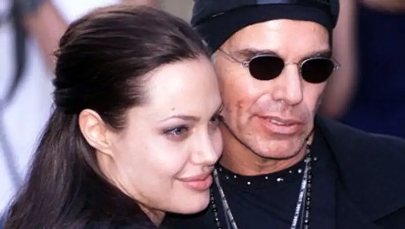 Бывший муж Анджелины Джоли назвал жизнь с актрисой безумием