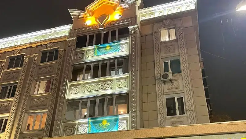 Молодежная организация "Жастар Рухы" запустила акцию по популяризации флага