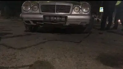 otyrar.kz, фото - Новости Zakon.kz от 18.12.2018 06:43