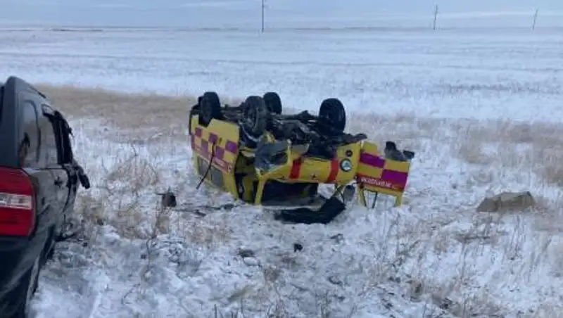 Медработник скончалась в ДТП со скорой на трассе
