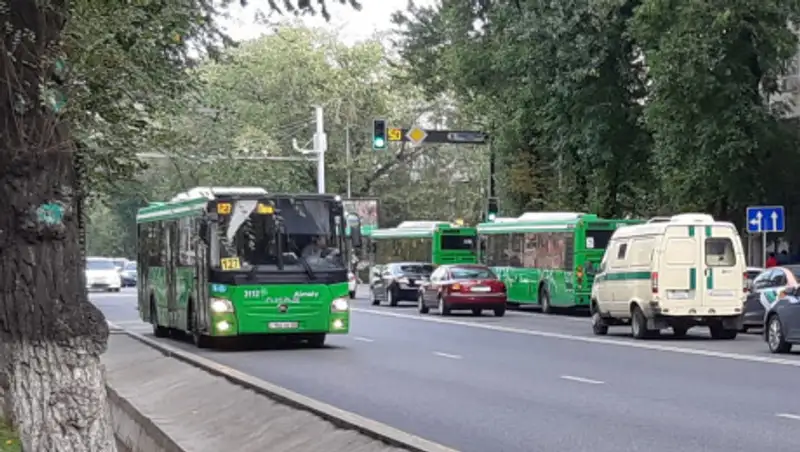 Пассажирские перевозки городским транспортом сократились из-за карантина впервые за 15 лет