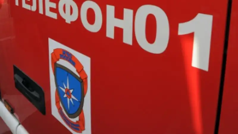 Спасатели нашли тела восьми подростков под завалами сгоревшей бани в ХМАО