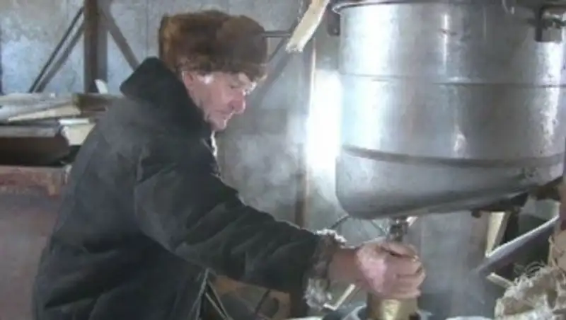 Пенсионер из Актюбинской области придумал «умный» дом