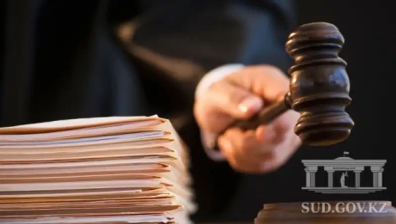 Житель Алматы оштрафован за распитие алкоголя с несовершеннолетней подругой