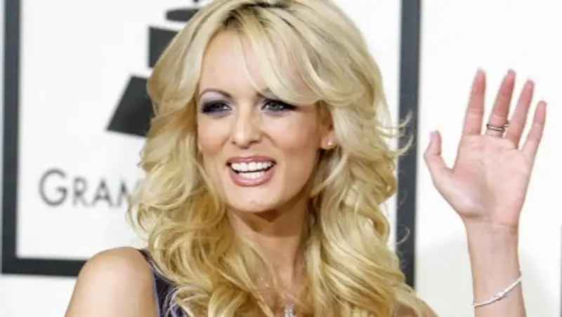 Порноактриса решила засудить Трампа за клевету