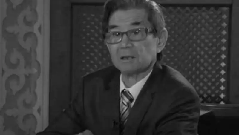 Токаев выразил соболезнования родным и близким писателя Рафаэля Ниязбека