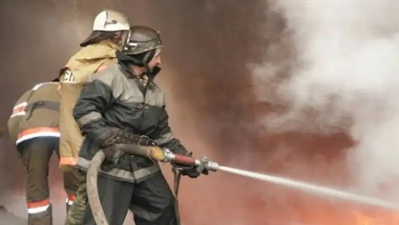 Частный дом на 5 владельцев горел в Алматы