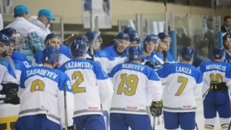 Сборная Казахстана по хоккею разгромила Японию и выиграла "золото" Азиады-2017