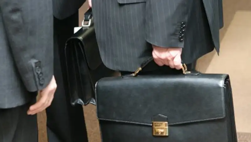 Поправки по перераспределению власти одобрил мажилис РК в первом чтении