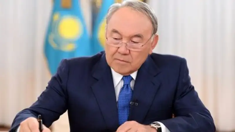 "Воспитал плеяду чемпионов". Назарбаев выразил соболезнования семье тренера Псарева