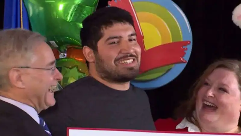 Американца, выигравшего сотни миллионов долларов, мучает страх