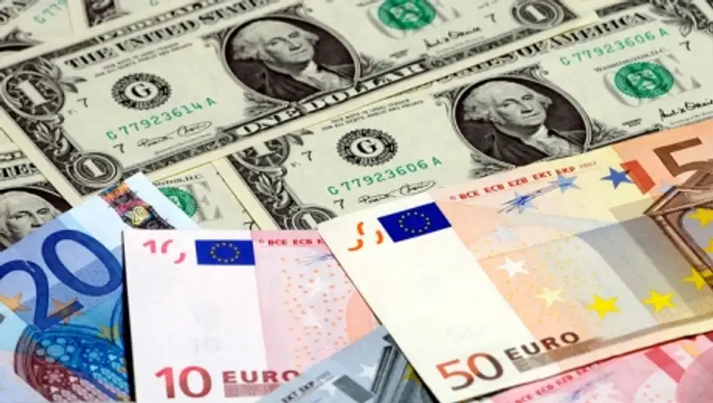 В Таиланде туристу из России вернули забытую сумку с пачками долларов