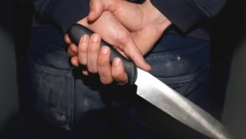 В Актобе встреча бывших одноклассников закончилась поножовщиной