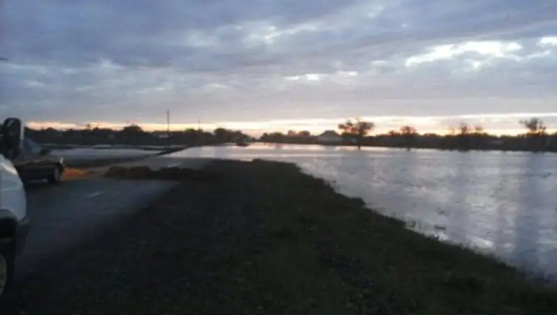 &#1178;ызылорда облысында&#1171;ы тас жолды су шайып кетті