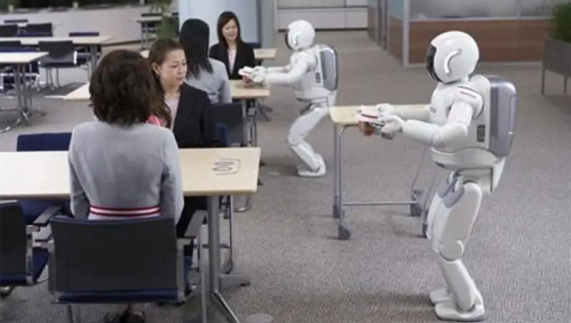 Через 20 лет половину рабочих мест в Европе могут занять роботы