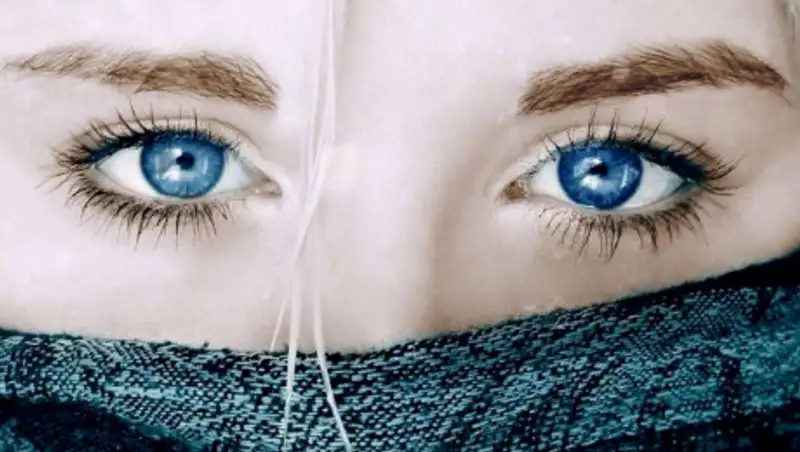 Как видят люди с астигматизмом