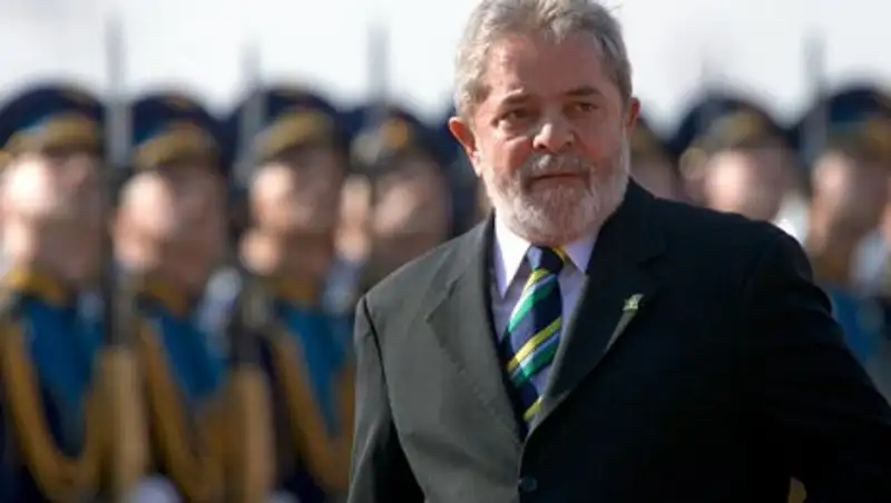 В Бразилии обстреляли кортеж экс-президента