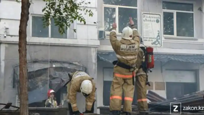 Сильный пожар в Алматы - комментарий ДЧС