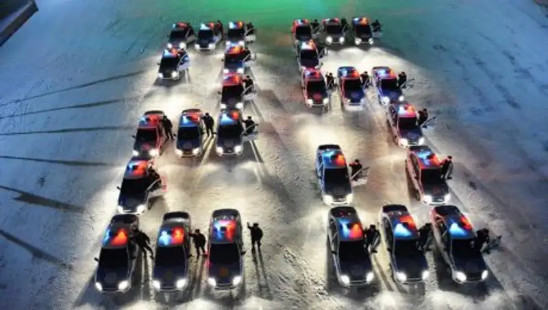 Как казахстанцы поздравляли страну с праздником