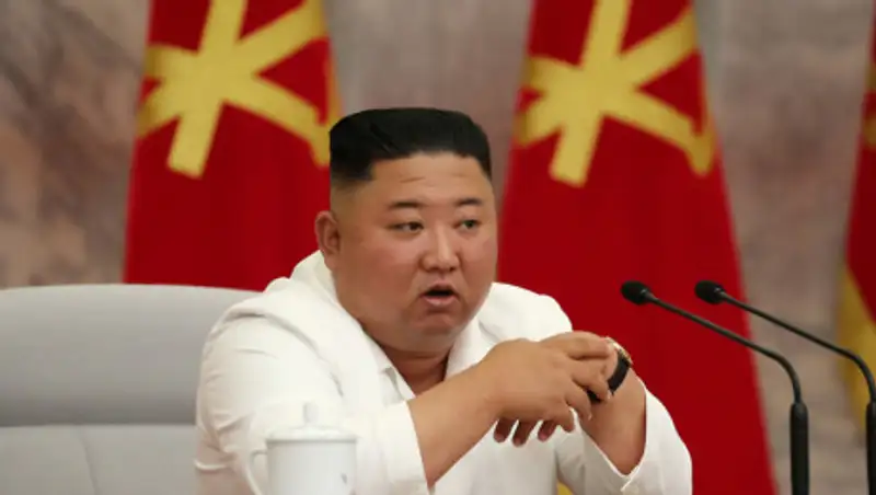 Ким Чен Ын обсудил боеготовность армии КНДР на заседании Центрального военного комитета