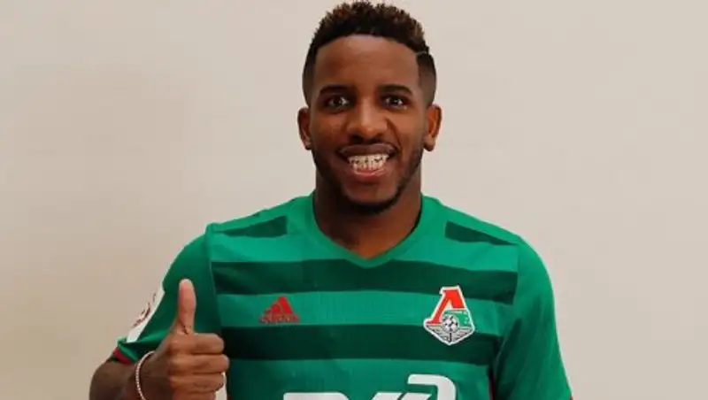 "Аль-Джазира" запросила контракт "Локо" с "футболистом-алкоголиком" Фарфаном