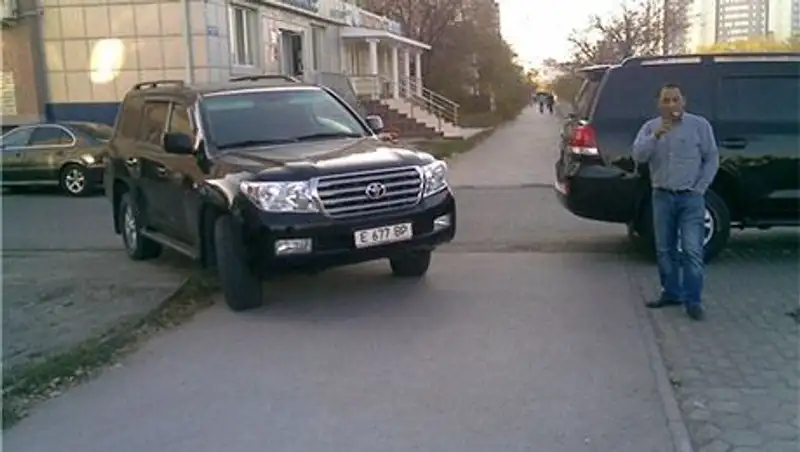 За нарушения правил парковки в Астане полицейские оштрафовали водителей на 5 млн. тенге