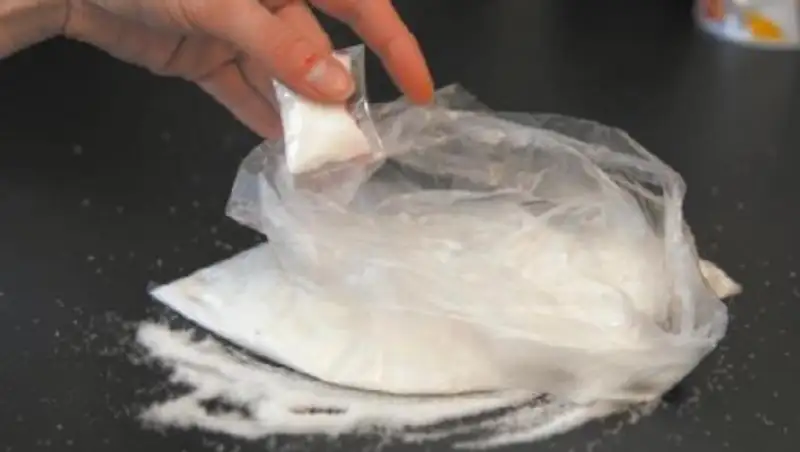 Алматылы&#1179;тан 185 мы&#1187; доза героин т&#1241;ркіленді