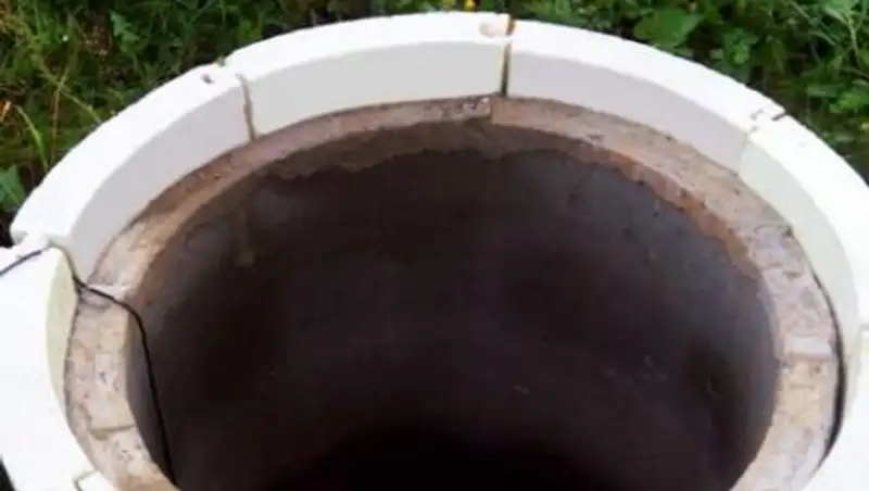 Мертвого младенца нашли в колодце в Костанайской области