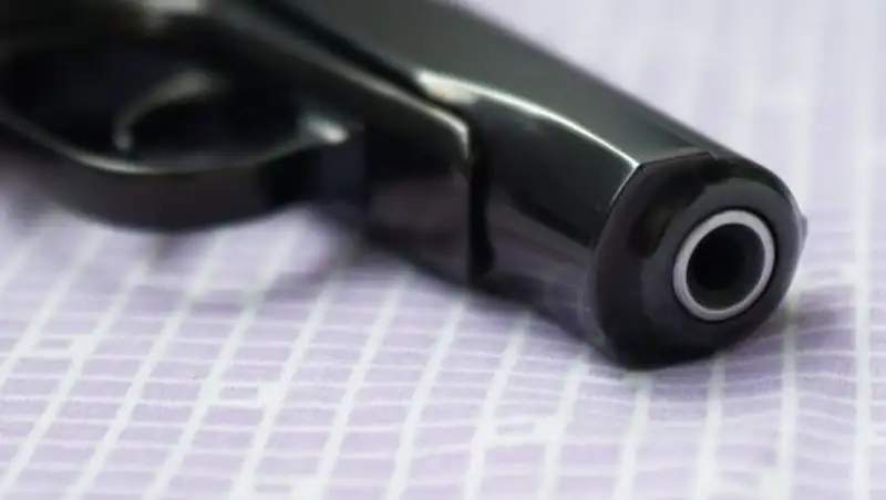 Отец ранил сына из пистолета в ходе ссоры