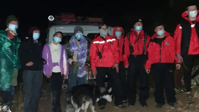 Заблудившихся туристов в районе пика Советов сумели спасти