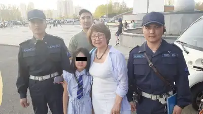 нашли потерявшуюся девочку в Нур-Султане, фото - Новости Zakon.kz от 02.05.2022 11:26