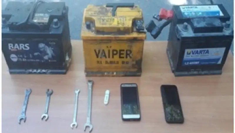 Телефоны и аккумуляторы. Подозреваемого в серийных кражах задержали в столице