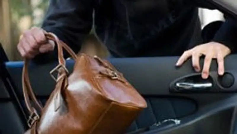 В Астане жители СКО совершали автомобильные кражи при помощи сканирующего устройства