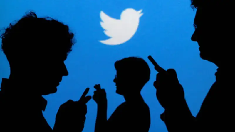 Twitter забанил пользователей, сменивших год рождения на 2007