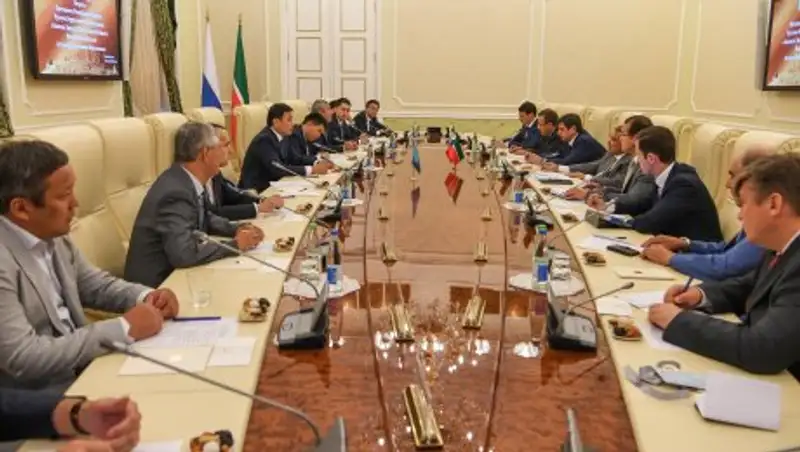 Западноказахстанская делегация провела встречу с президентом Татарстана