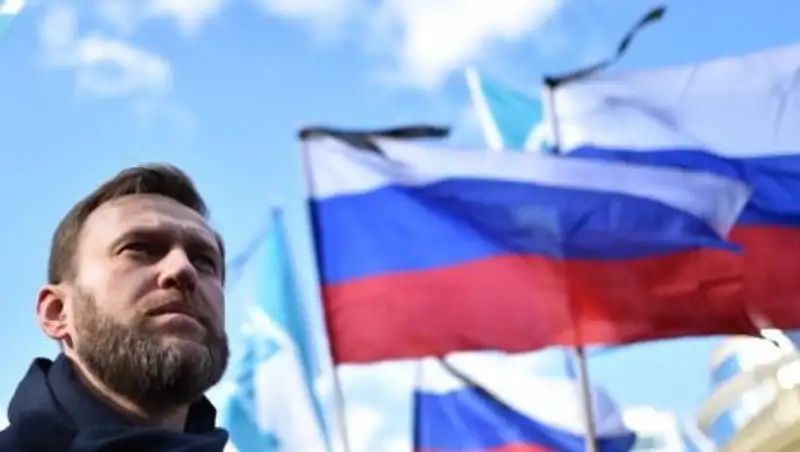 Навальный созвал митинг на тему "яхт и усадеб Медведева"