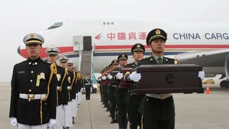 Южная Корея передала Китаю останки 437 добровольцев, воевавших против нее в годы войны