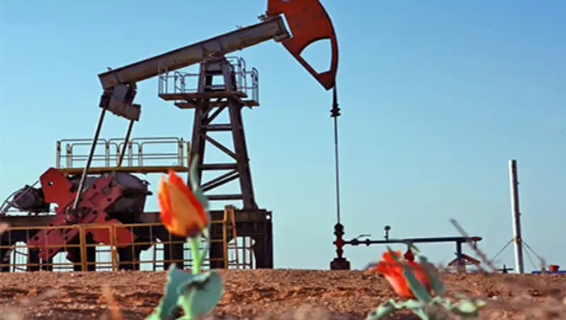 КазМунайГаз не будет выкупать акции РД КМГ