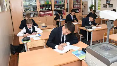 учебная нагрузка на школьников, фото - Новости Zakon.kz от 02.09.2022 11:47
